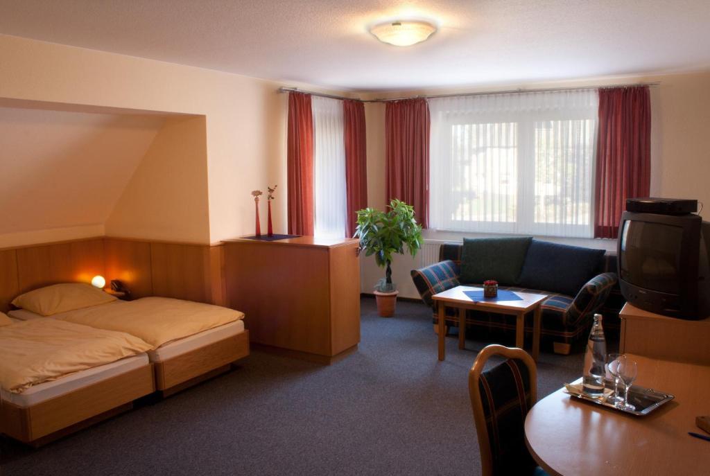 Landgasthof Kaiser Bad Wünnenberg Стая снимка