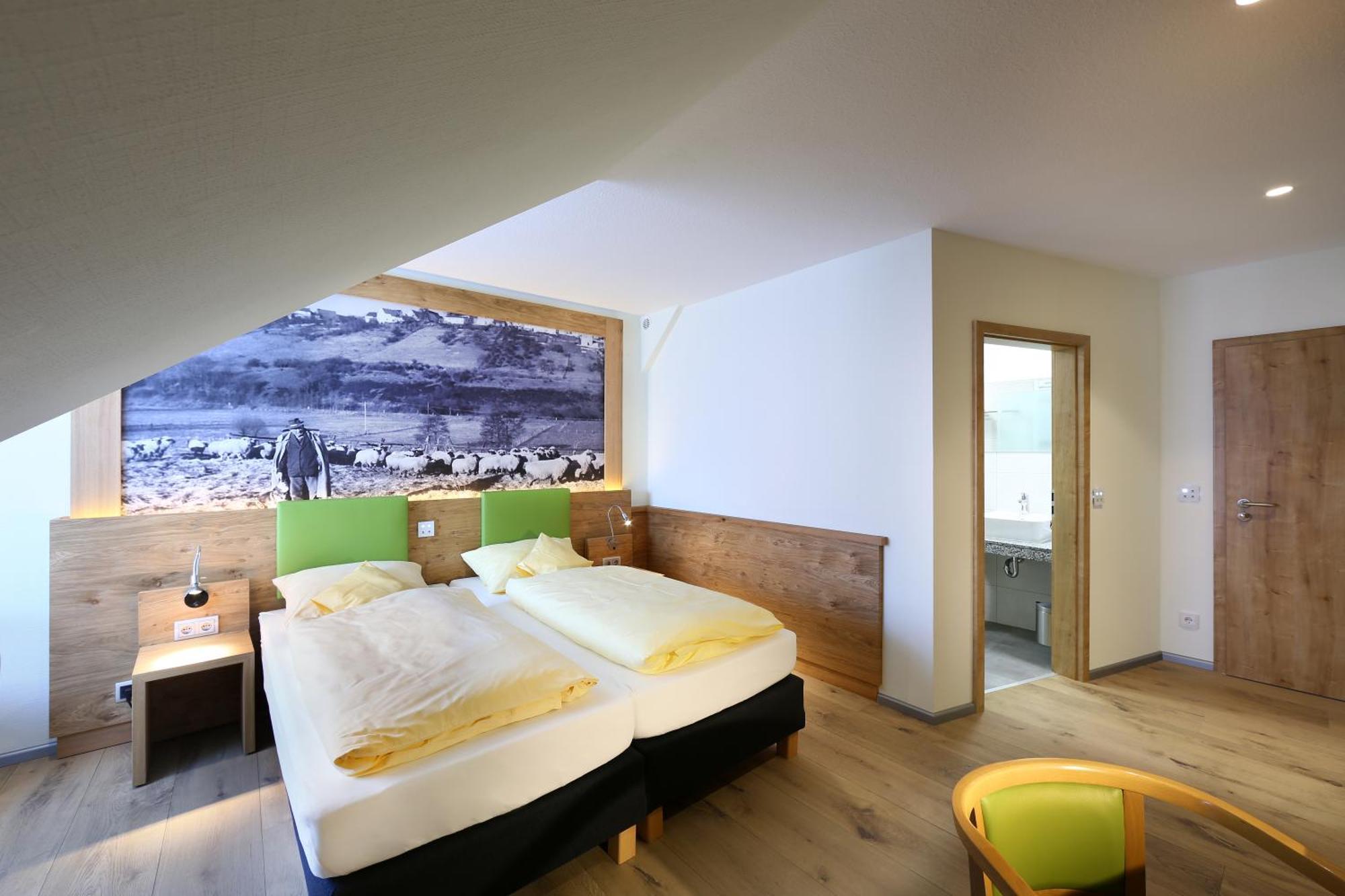 Landgasthof Kaiser Bad Wünnenberg Стая снимка