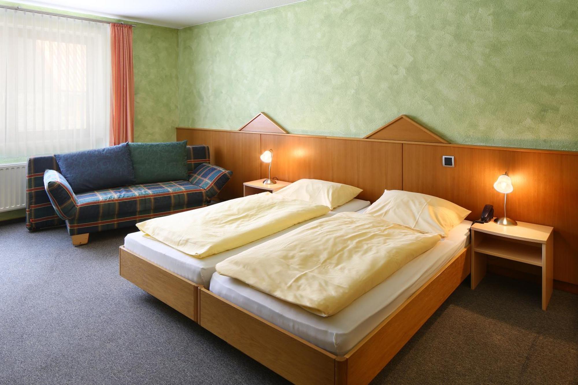 Landgasthof Kaiser Bad Wünnenberg Стая снимка